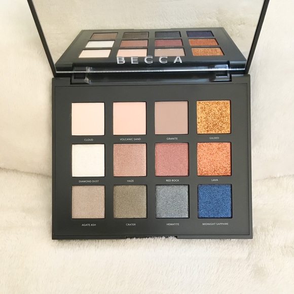 ✨Limited Edition✨ Becca Volcano Goddess Palette - Picture 3 of 7